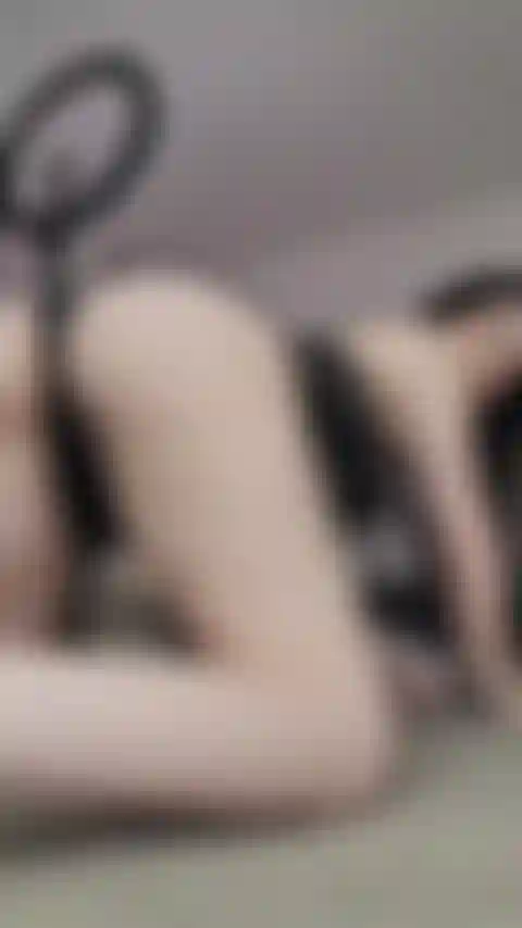 Rebolando de lingerie.