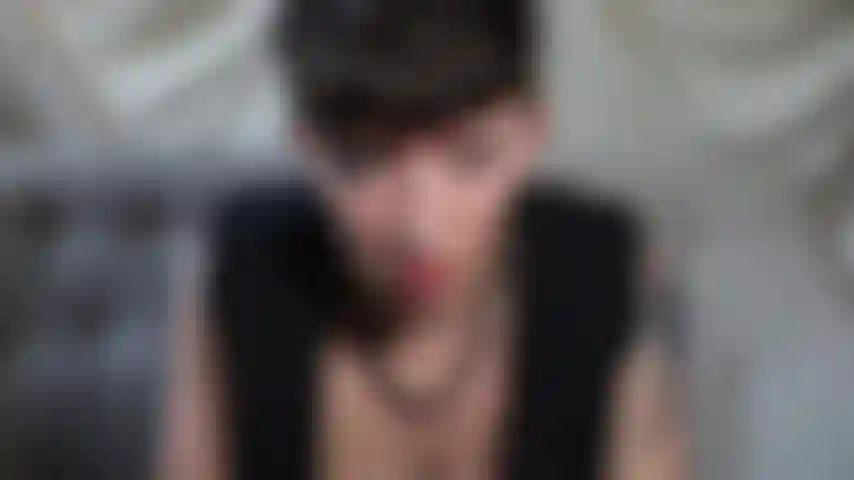 Chupa meu pau: cinta trans na degradação.