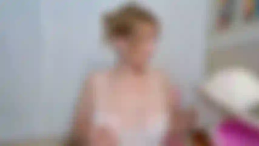 Sutiã empilhado e em camadas, expansão dos seios, torção do decote.