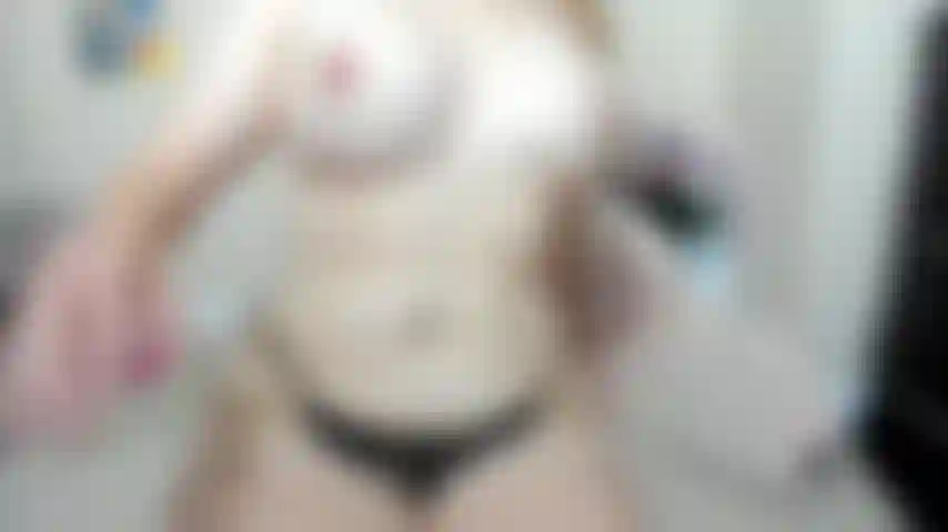 Foda-me com minha calcinha militar.