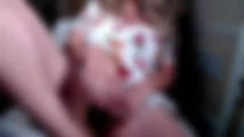 Pés lindos e meu lindo arbusto peludo.