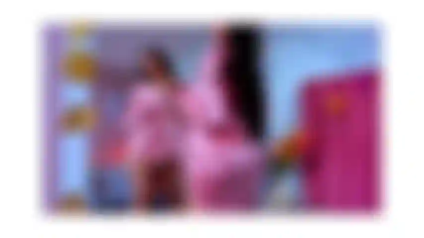 Striptease e boquete molhado!