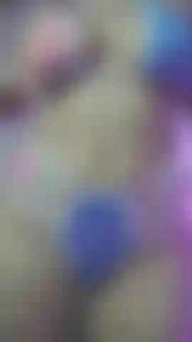 Olhe para meu corpo sexy que está pronto para você.