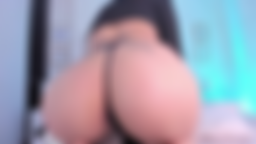 Minha bunda grande quicando na sua cara.