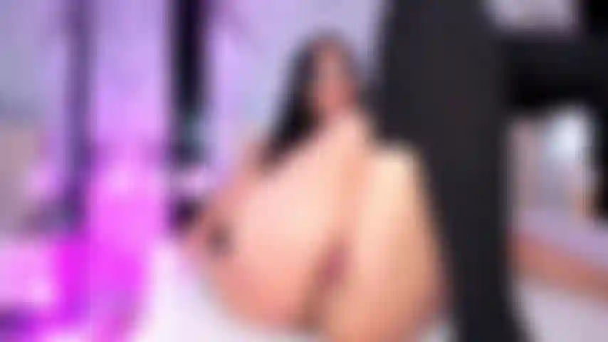 Quero que você preencha meus dois buracos de esperma.