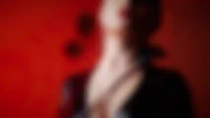 A paixão fala em promessas sussurradas.