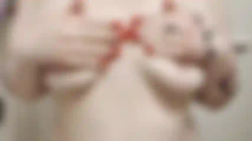 Ensaboando essas enormes tetas naturais para você... Ficando toda molhada no chuveiro xxx.