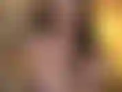 Não apenas minhas instruções vocais lhe dirão como masturbar, mas meus olhos e seios nus continuarão a dominar seu cérebro e corpo!