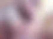 Meu pirulito é tão gostoso que meu mamilo também quis provar.