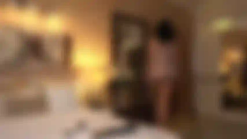Você é tão viciada na sua deusa que vai até chutar sua mulher feia de casa por ela!