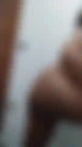 Minha bunda grande na sua cara.