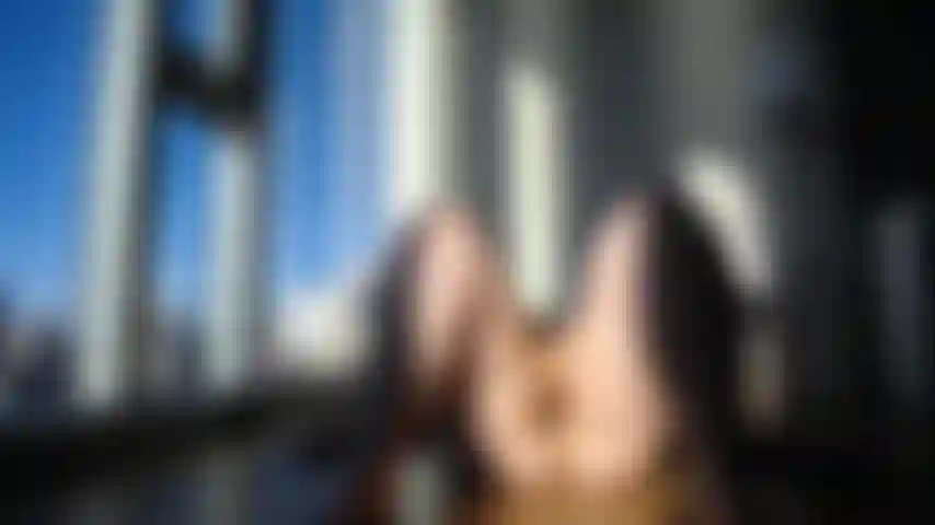 A celulite da annie em proporções de celulite... O sol está brilhando onde o sol não brilha haha ​​minhas nádegas minúsculas perfeitas e bunda enorme fazendo pontes de glúteos (tudo errado, tenho certeza) no luz da hora dourada. Os vizinhos voltaram a dar show.