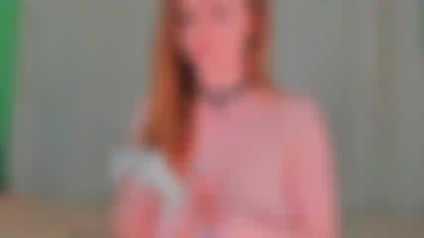 Que dedilha bucetas com luvas médicas de látex.