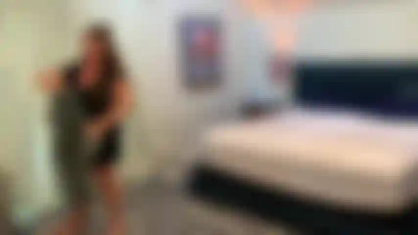 Sexo grávida com madrasta.
