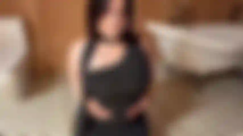 big tits play  🔥