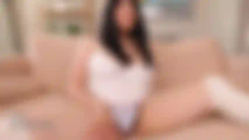 Qualquer coisa por buceta peluda.