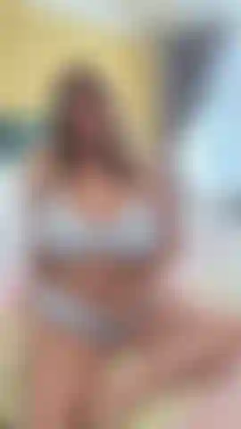 Shaking my giant titties out wonder if you can handle all of me? Imagine putting those brown areoles into your mouth….mmm