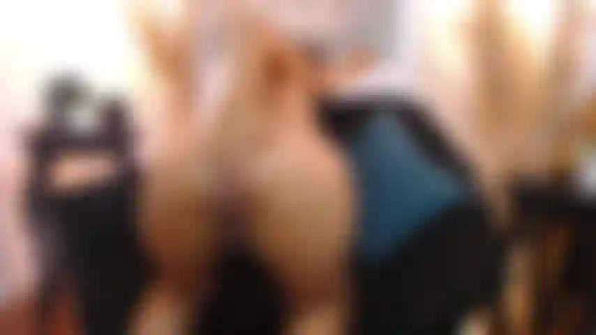 my fingers explore a new storyslowly, teasingly, tracing every curve of my ass.