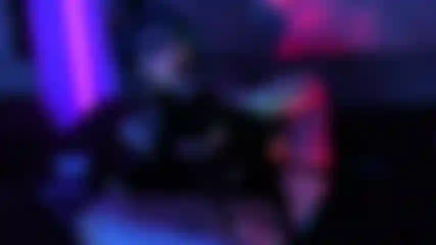 Jinx, uma mulher gostosa e gostosa.