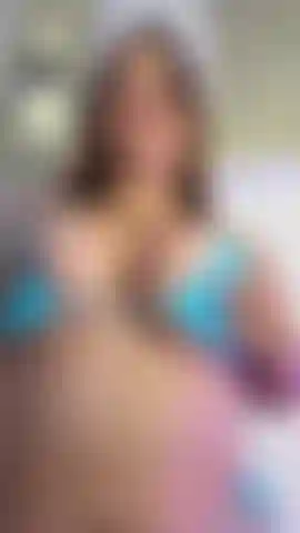 Faça meus seios quicarem gostoso e foda-os.