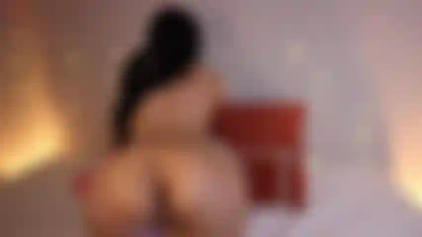 Lubrifiquei minha bunda e fiz anal pela primeira vez em muito tempo!!