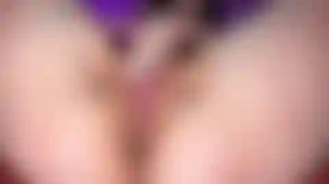 Pussy reproduz vídeo.