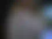 Strip tease brincando de peitos com tesão.