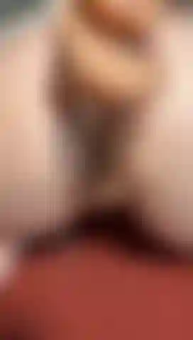 Anal com dildo.
