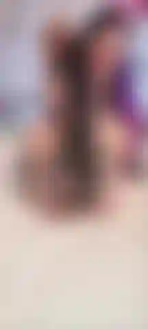 Fetiche de cócegas na sola dos pés amarrados.