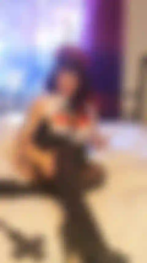 Boa menina ou menina má? Não consigo parar de me tocar - multi orgásmica.