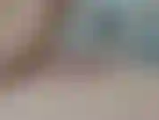 Provocando um pau com óleo.
