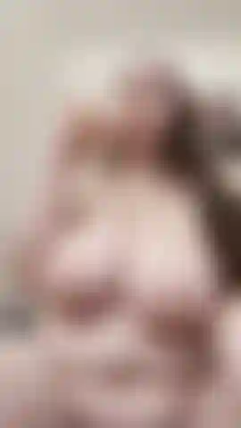 2 minutes of dick sucking with tits, talking and tummy