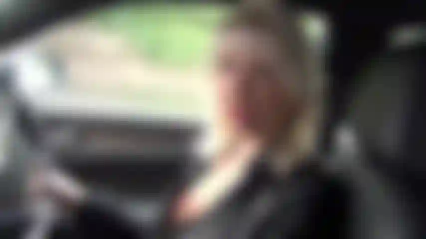 Seduzo meu médico a fazer sexo anal comigo.