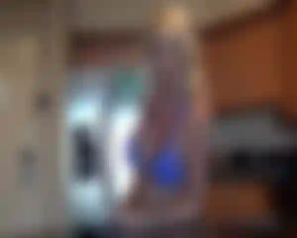 Boquete e demo deepthroat, tirando meus seios oleosos e engolindo esperma!