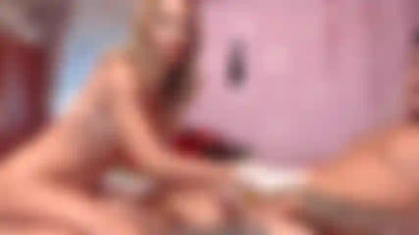 Luvas médicas, punheta com camisinha 2 gozadas.