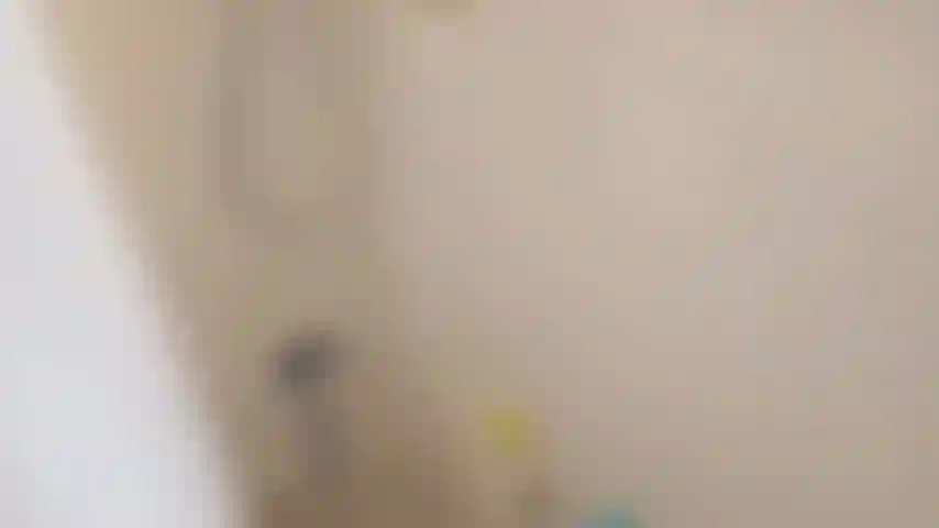 Peeping tom chuveiro masturbação.