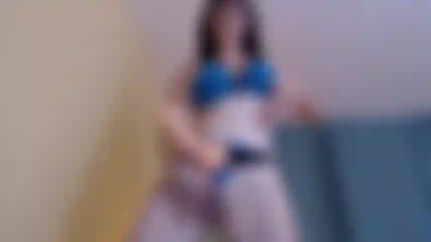 Você quer meu pau?!? Provocando strap-on. Você nem precisa de buceta, só do meu pau.