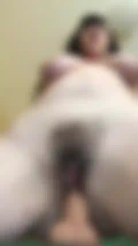 Cavalgando e gozando no seu pau. Montando seu pau! Montando pov.