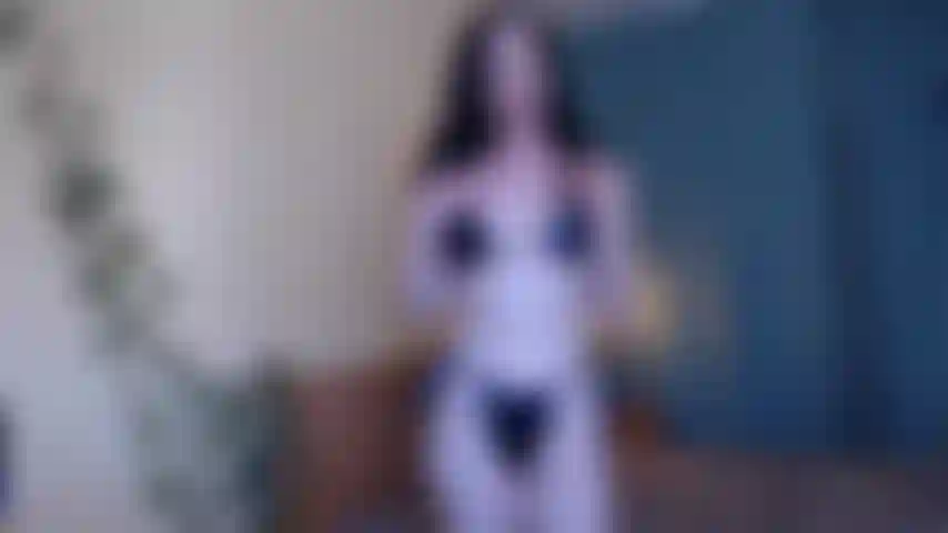 Minha pequena viciada em masturbação.