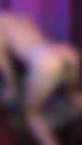 Sendo controlado me fez gozar duro.