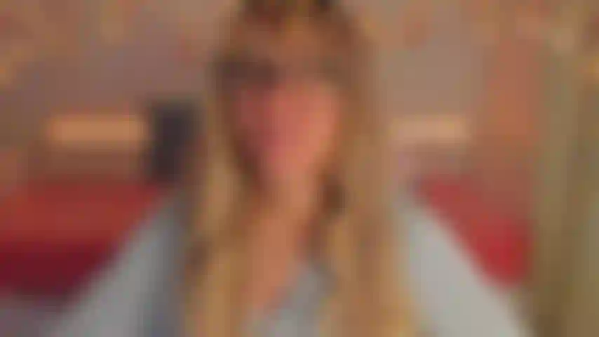 Gold show - um espetáculo sensual onde meu vibrador vibra entre minhas pernas graças aos tippers!
