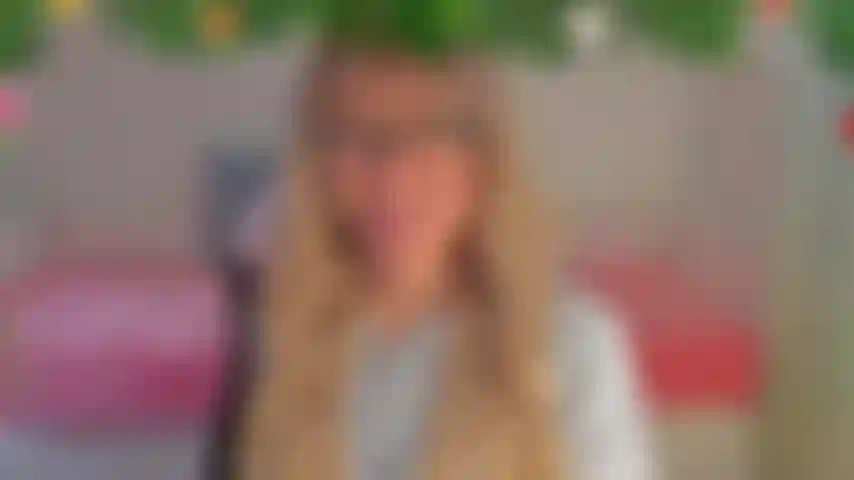 Uma pequena sedução rápida - mostro-te o meu look do dia que é muito confortável! Depois seduzo-te com o meu traseiro e os meus seios...