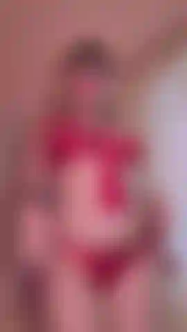 Adore o corpo de uma deusa - me veja dançar e me mover sensuamente, sacudindo meus seios suntuosos, rebolando meus quadris ardentes, tudo para você adorar….