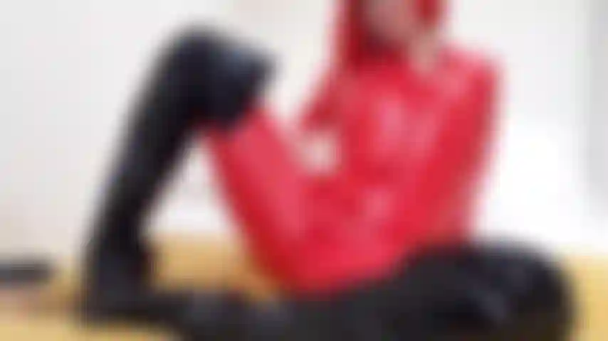 Pvc e botas adoram bbc vibrador gape foda e fetiche por pés.