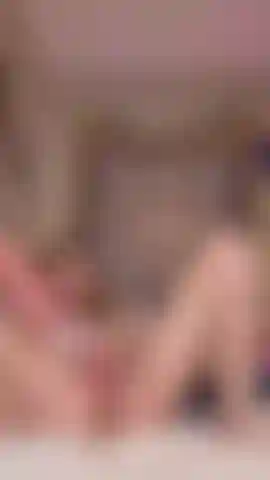SIZE QUEEN 🫪 riding and fucking the biggest dildo i have… wayyyy too horny