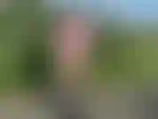 Molhando minha buceta nos campos da irlanda.