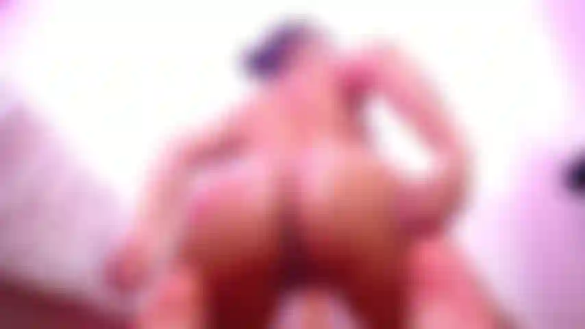 Gozando no seu pau duro.