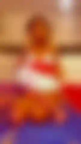 Rubie adora um boquete desleixado e bagunçado!