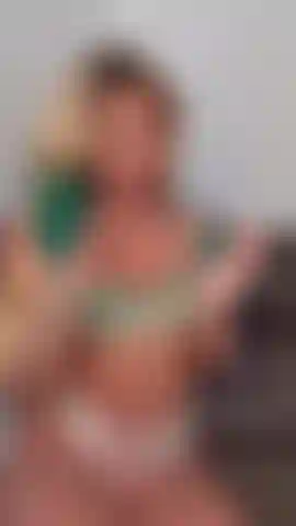 Just unboxed my new pussy pump & you're the FIRST to see it!  It suctions me until my pussy is nice and  swollen, tongues me, AND has a dildo attachment! I came SO hard my rose toy is officially retired. This is my new holy grail! [9 mins]