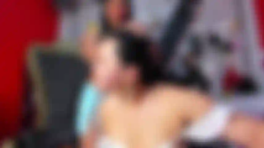 I spit big on the cheek of the escalva